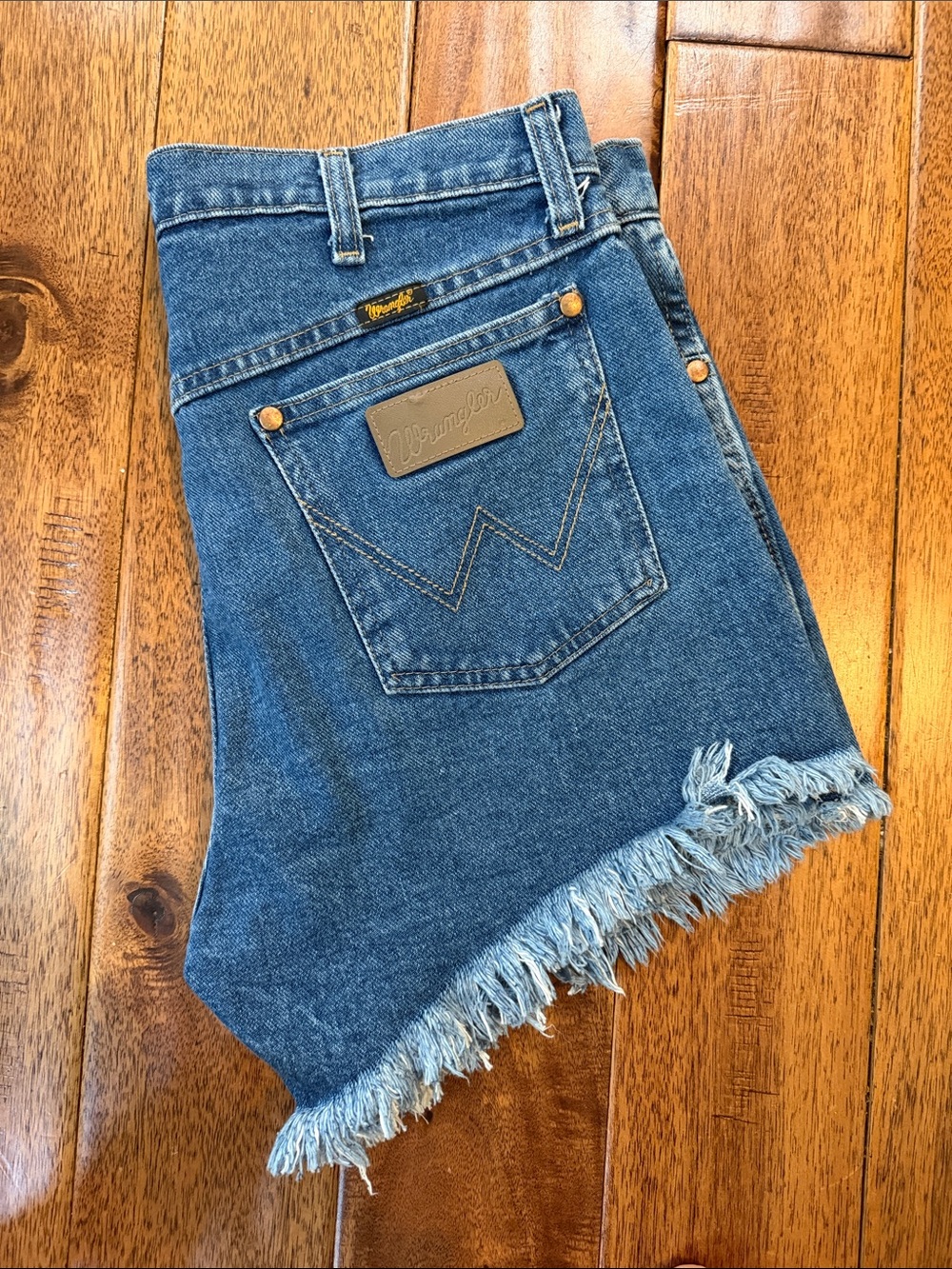 Wrangler Medium Blue Denim Jean Cutoff Shorts - Picture 1 of 5